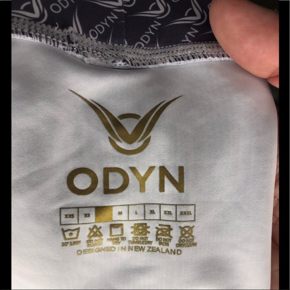 Mens ODYN athletic shorts. Size small - Picture 5 of 6